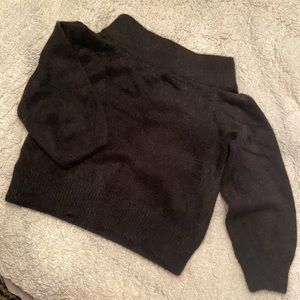 NWT, H&M off the shoulder sweater, size 8